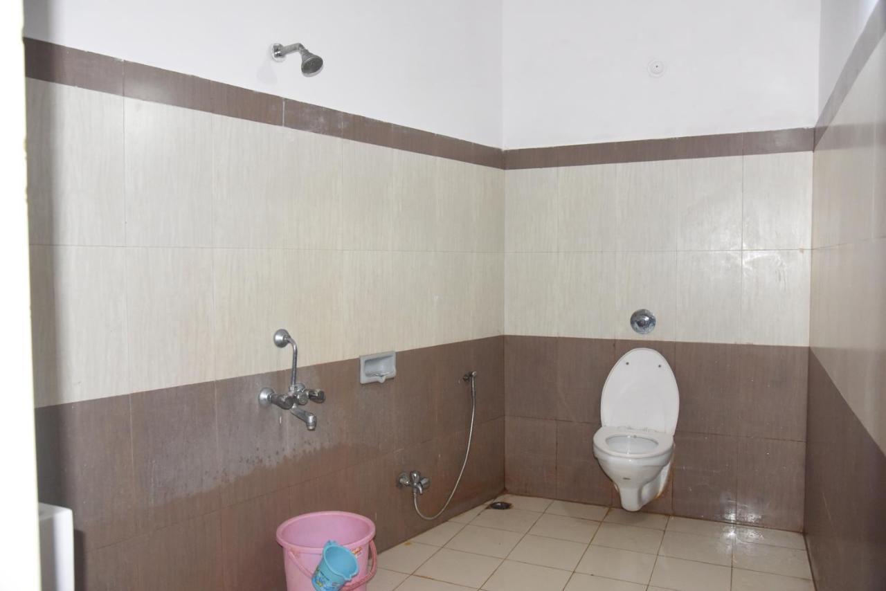 Natraj Hotel Darbhanga ภายนอก รูปภาพ